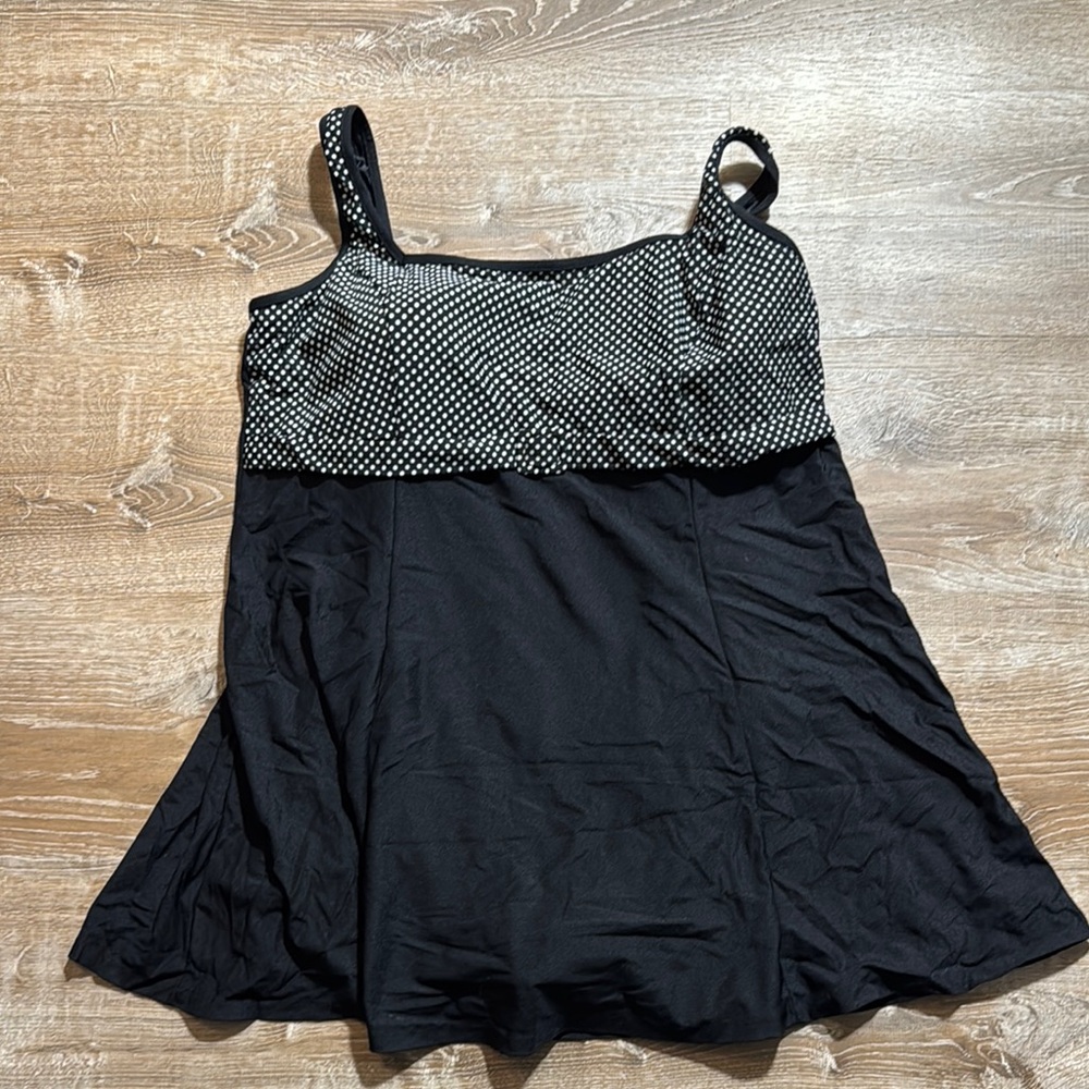 Black and White One Piece Swimsuit with Textured Band